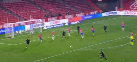 区域防守在足球战术中有什么作用，现在跟原来有哪些不同？